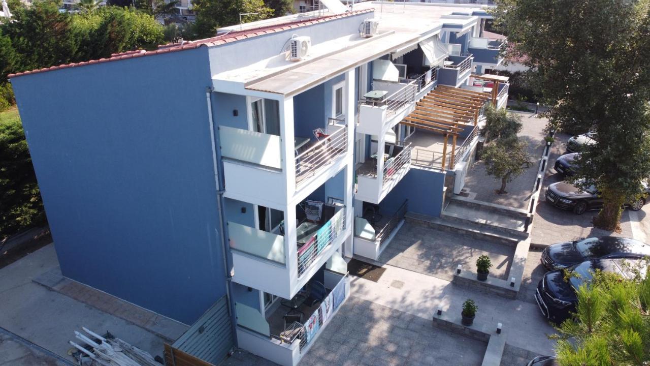 Isalos Suites Néa Péramos Dış mekan fotoğraf