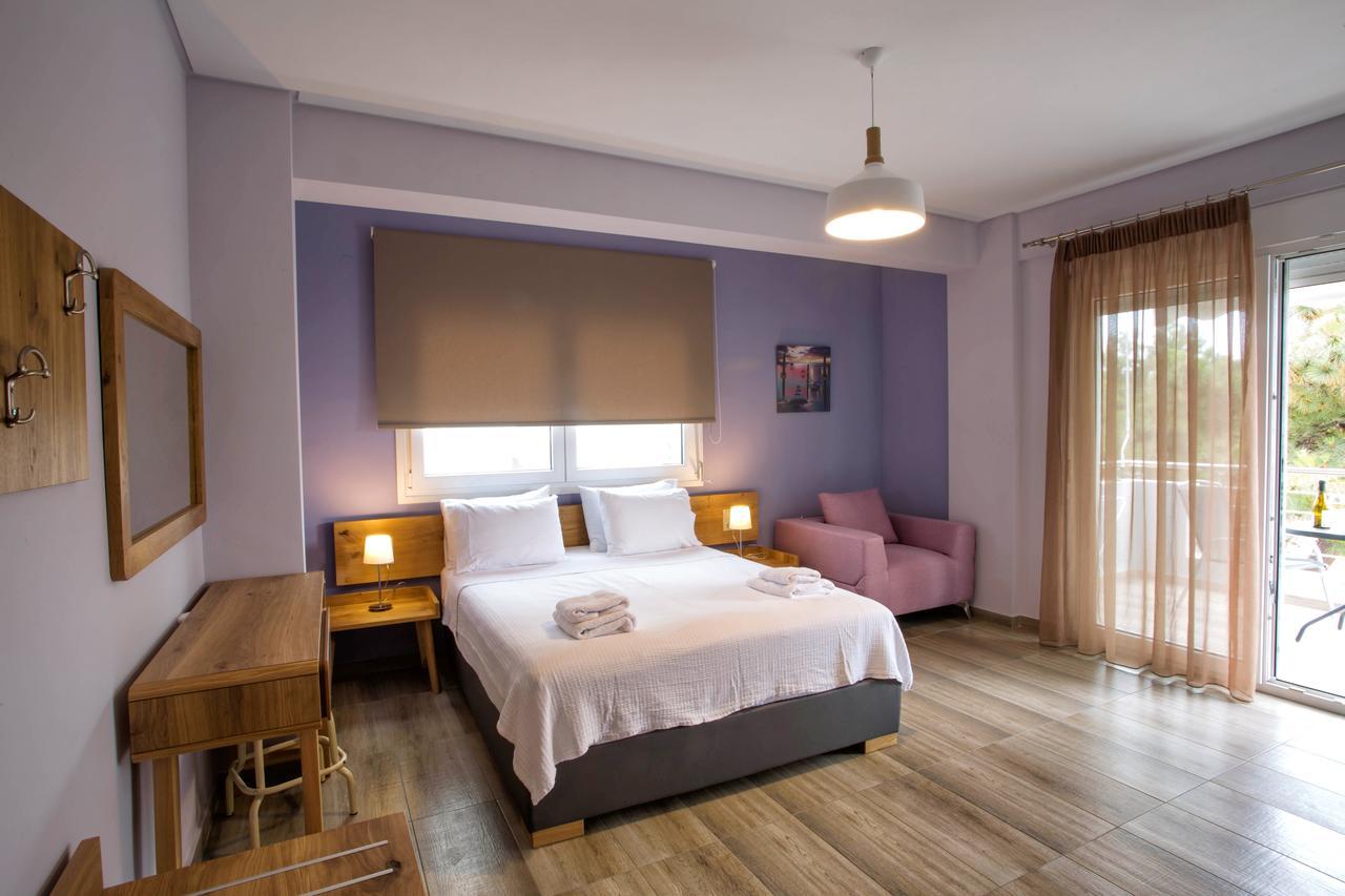 Isalos Suites Néa Péramos Dış mekan fotoğraf